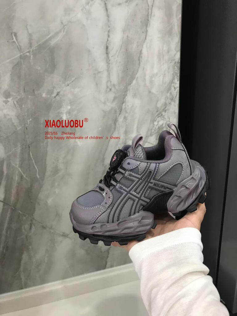 Детские ретро-кроссовки в стиле "Dad shoes" Осень/Зима 2025: Модные, легкие кроссовки для бега для мальчиков и девочек с дополнительным хлопковым комфортом.