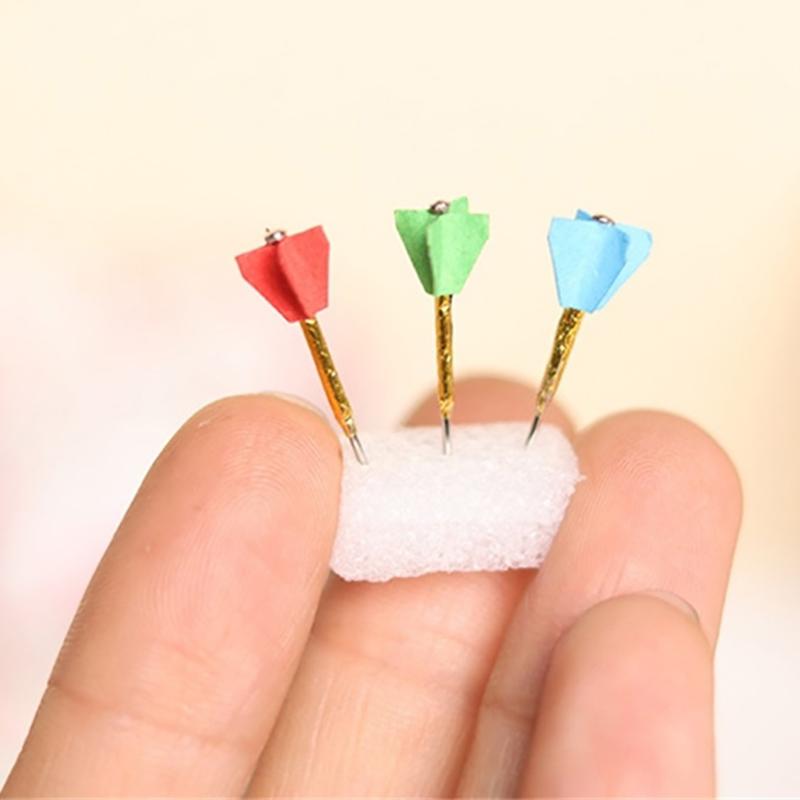 1Set 1:12 Dollhouse Miniature Darts Frisbee Sports Toys Set Mini Darts Frisbee Sports Set Model Home Outdoor Scene Accessories