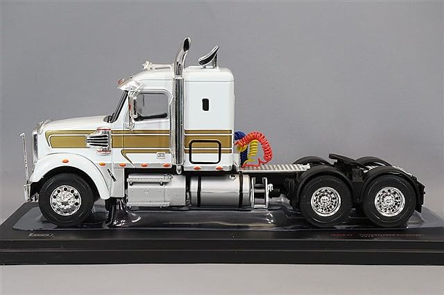 Ixo Freightliner Coronado 2012 1/43 Белый/Золотой