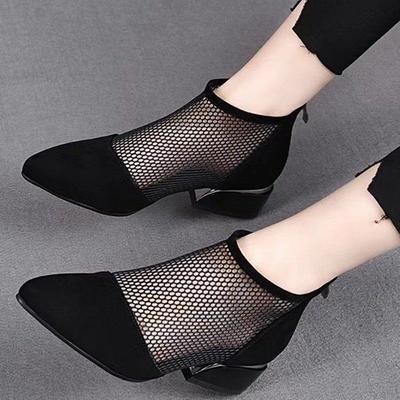 Весенне-летние сетчатые ботинки женские новые крутые ботинки низкий каблук полые ботинки мягкая кожа остроносые женские туфли сетчатые римские сандалии