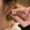 Серьги Ankola Red Plaid Heart с двумя ушками: Легкая роскошь для осени и зимы