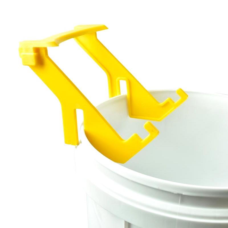 1 шт. Пчеловодство Держатель для ведра меда на галлон Пластиковый кронштейн Стойка Рама Захват Подъем Пчелы Инструменты Оборудование для Апикультуры Принадлежности