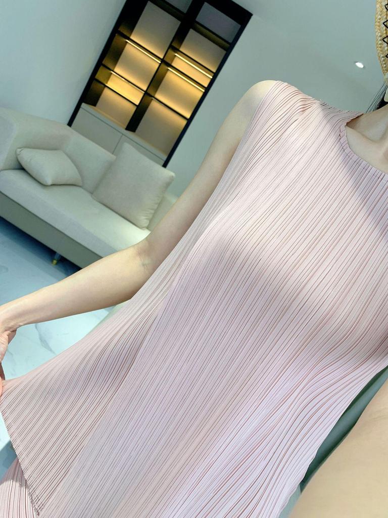 Элегантный летний костюм-двойка: Необычный топ и широкие брюки из морских водорослей для женщин