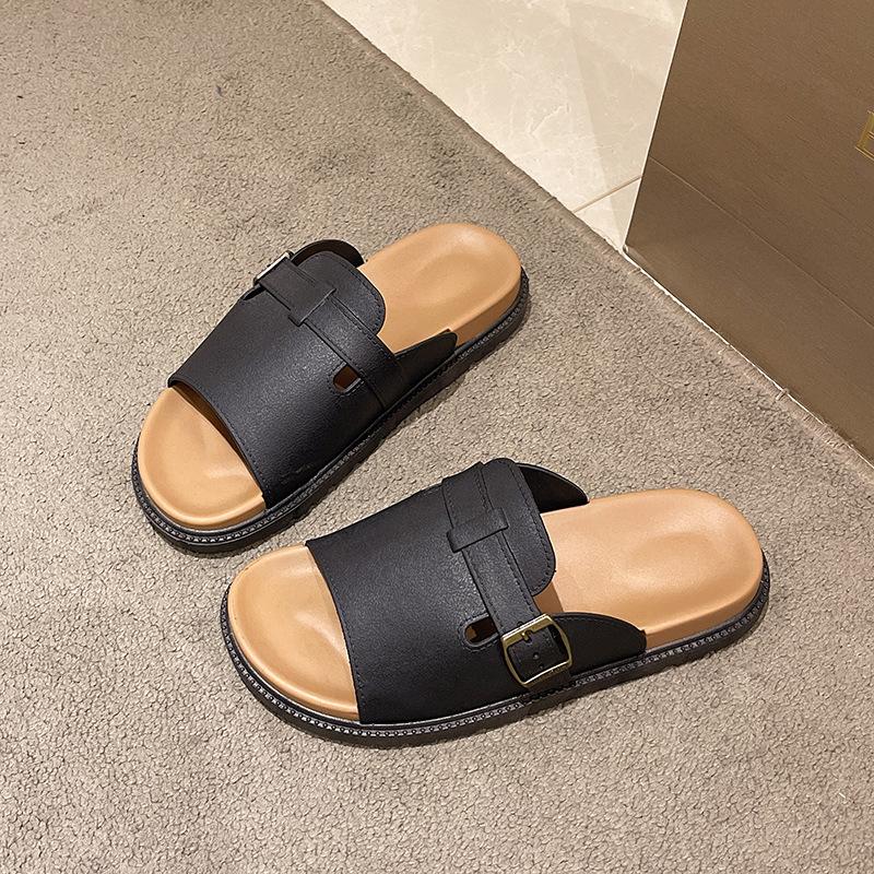 Шлепанцы на одно слово новые модные и простые на одно слово с летними прохладными шлепанцами удобные и универсальные женские модели