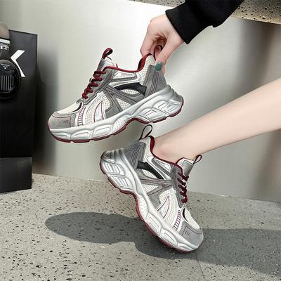 Кожаные кроссовки-папы для женщин 2025 весна новая толстая подошва нескользящие повседневные спортивные туфли трендовая расцветка шнуровка студенческие туфли для женщин