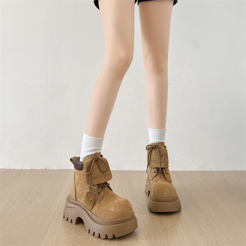 Ботинки Мартин на толстой подошве с увеличением высоты Queen Fan в стиле ретро, женские, новые осенние 2025 года, тонкие, универсальные, короткие ботинки