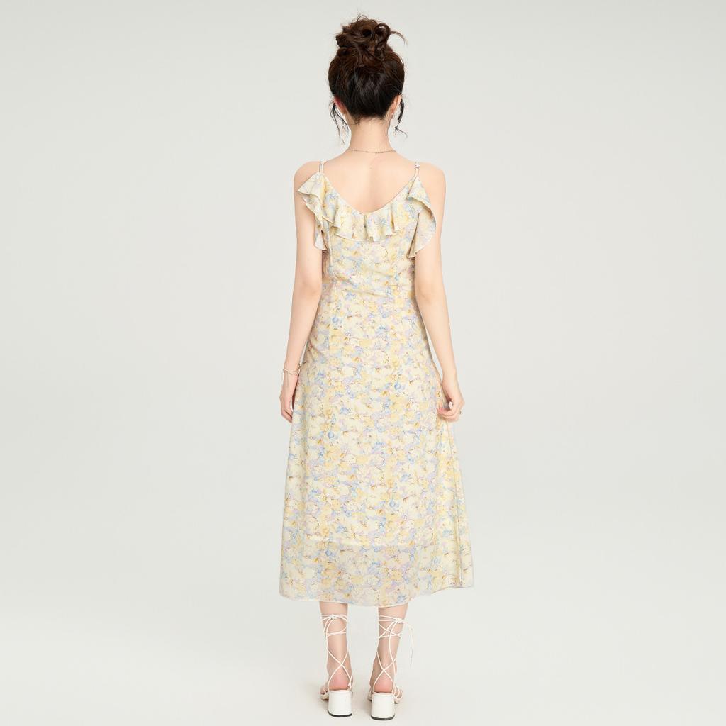 Retro ruffle edge waist cinching suspender dress for women in 2024 summer, sweet temperament, design sense, floral long skirt