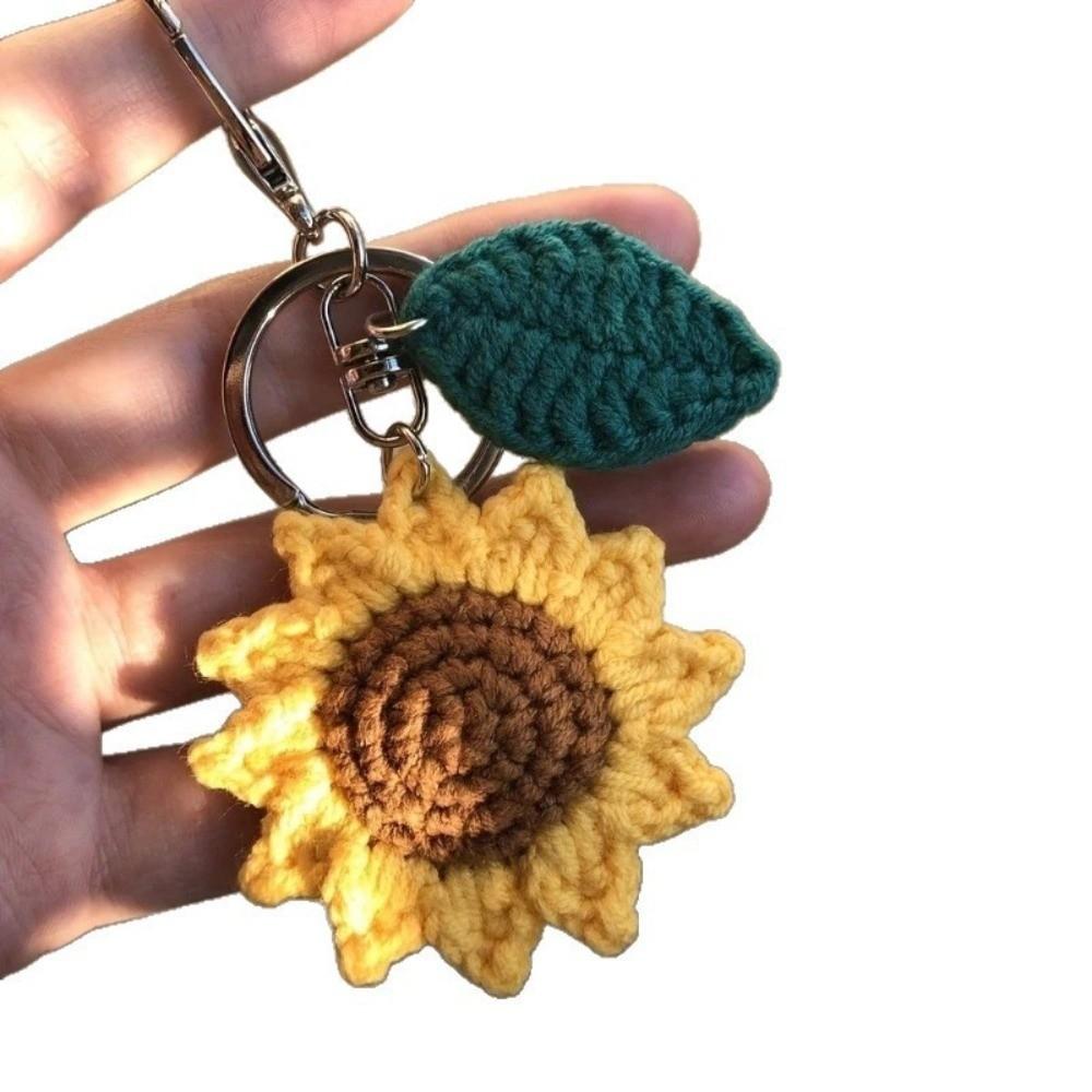 Lightweight Crochet Flower Keyring Cotton Car Keychain Charm Knitted Sunflower Keychain for Lady