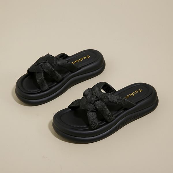 Модная обувь Женские тапочки для бассейна Шлепанцы Pantofle Мягкие Пляжные 2025 Лето Повседневные Тапочки Женская Летняя Обувь Сланцы