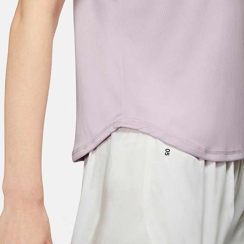 Nike Swoosh Dri-Fit быстросохнущая дышащая модная футболка с коротким рукавом женские топы светло-фиолетового цвета DN4557-576