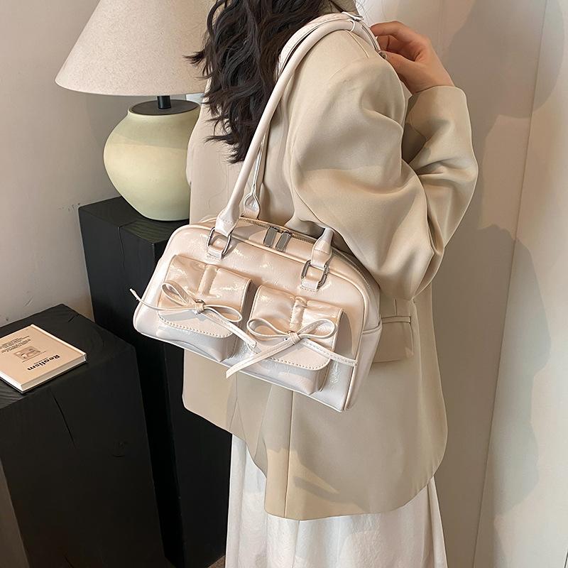 Сумка под мышкой Bow Spice Girl Женская 2025 Новая летняя сумка-тоут На плечо Сумка-боулинг Подушка Сумка для поездок