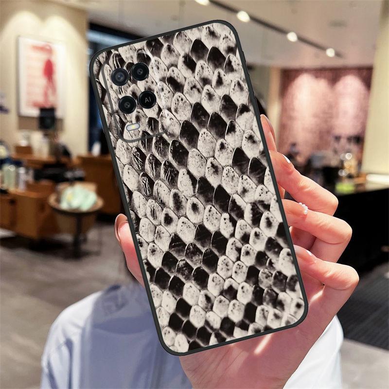 Чехол с текстурой змеи для Oppo A94 A54 A40 A60 A80 A98 A78 A18 A38 A58 A16 A76 A96 A17 A77 A74 A57S A15