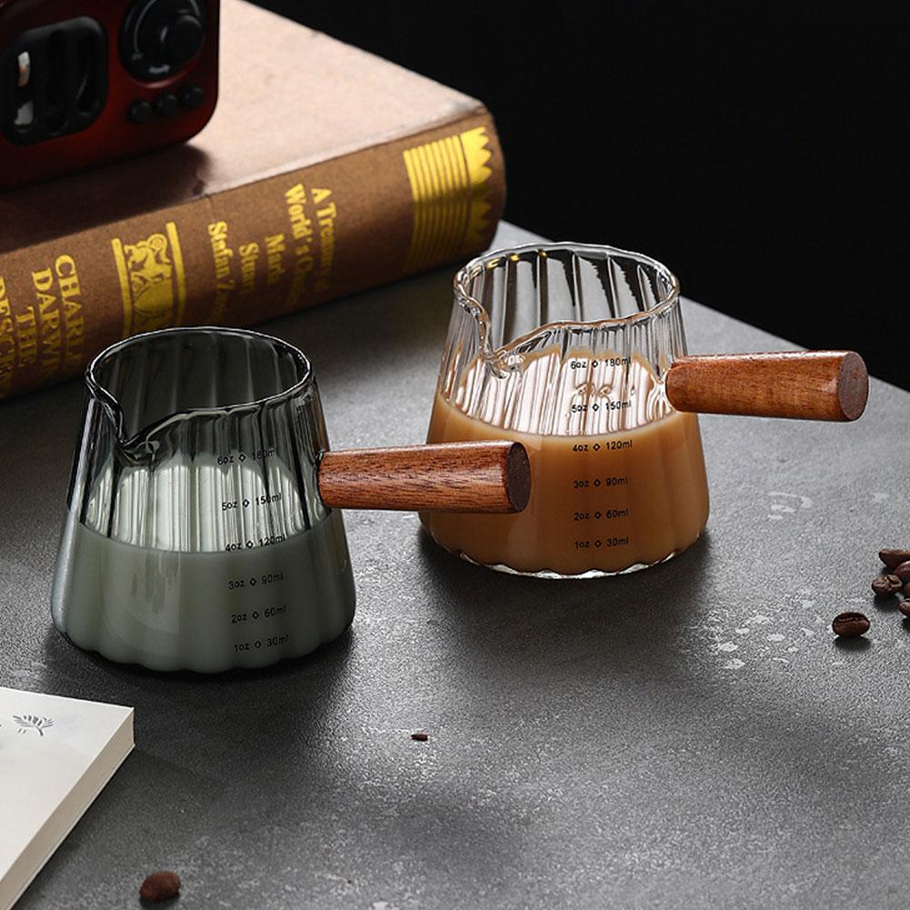 75ml Scale Measure Mug with Wood Handle Glass Measuring Cup with Spout Milk Frothing Pitcher Clear Glass Espresso Accessories