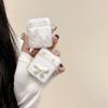 Ins Стильный Чехол-Наклейка для Airpods4 Bluetooth Наушников Защитная Крышка Pro2 Бант 3-го Поколения Любовь Женский Новый Стиль
