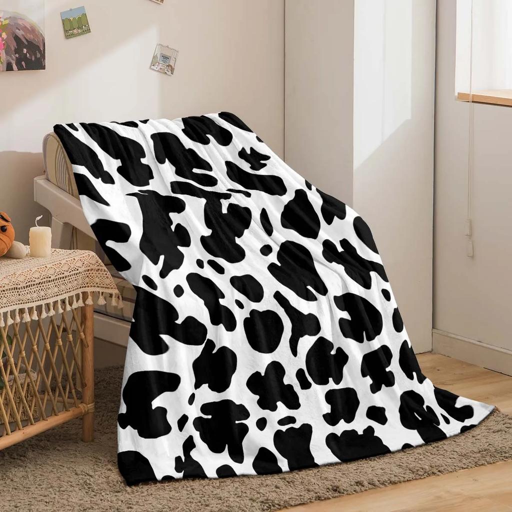 1 Piece of Black and White Cow Pattern Blanket Double-sided Flannel Digital Printed Sofa Blanket, Air Conditioning Cover Blanket