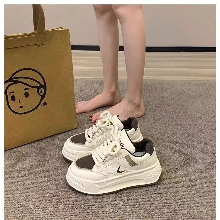 Весна Осень Массивные Женские Повседневные Туфли Мода Все-матч Студенческие Белые Кроссовки Высокое Качество Комфорт Увеличенные Вулканизированные Туфли