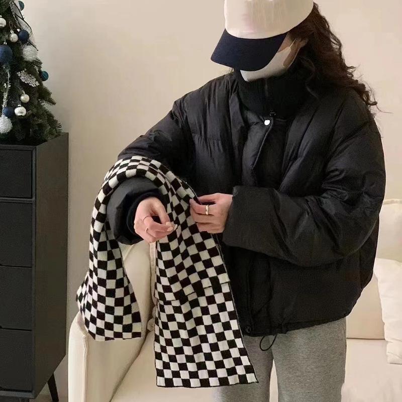 Короткая куртка-пуховик женская 2024 новая зимняя женская одежда корейская версия свободная большого размера женская куртка на утином пуху