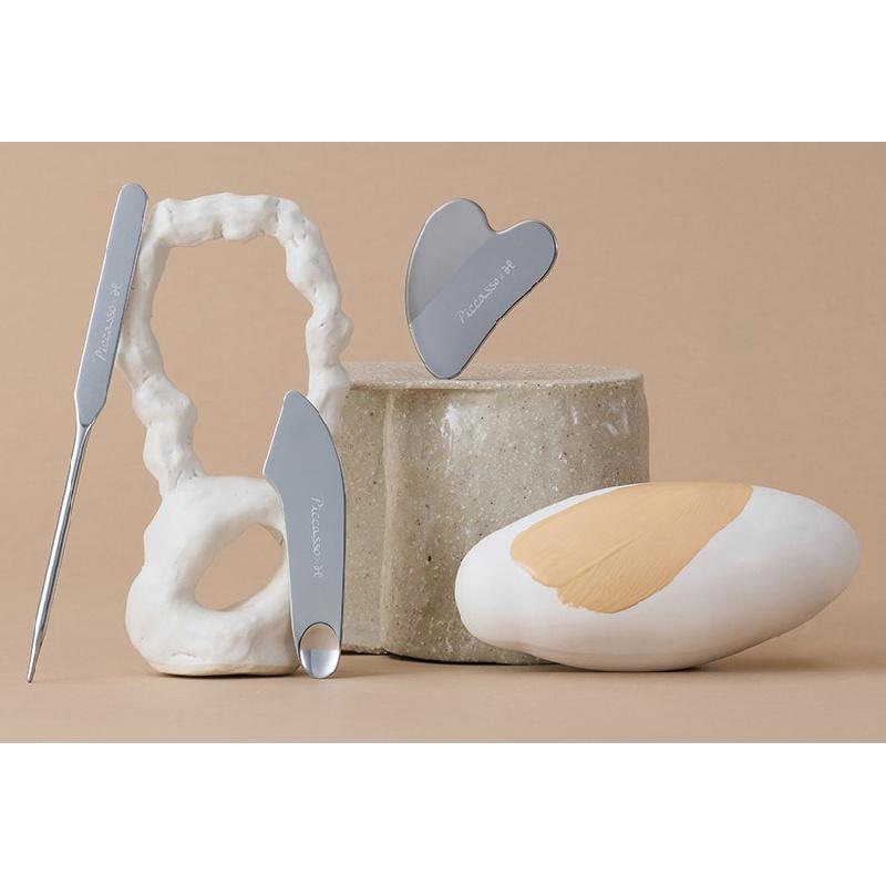 Piccasso Curved Makeup Spatula