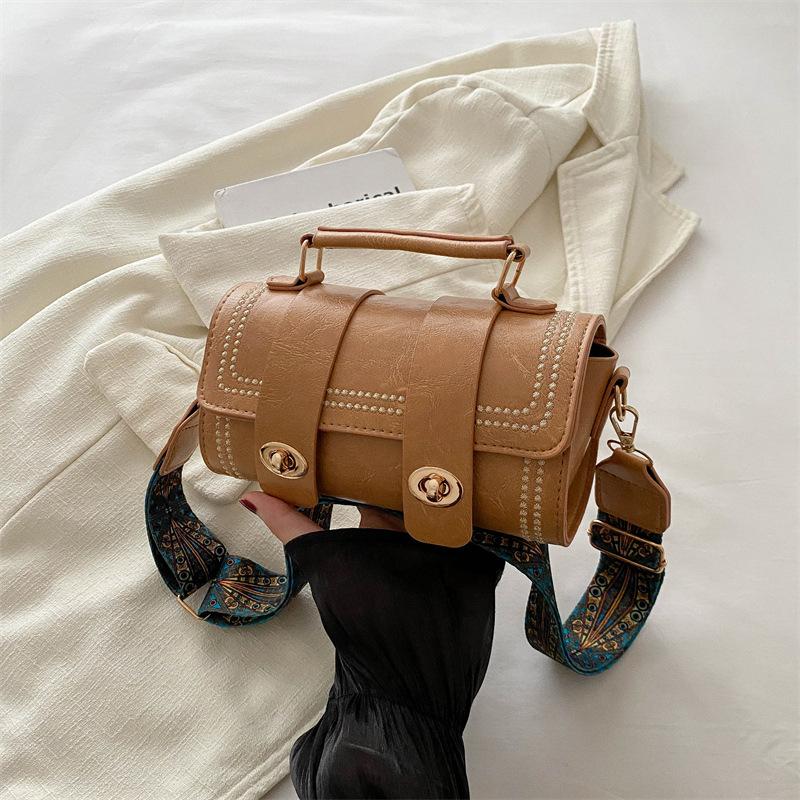 Модная маленькая сумка женская сумка текстура персонализированная сумка через плечо новый стиль модная и красивая модная квадратная сумка