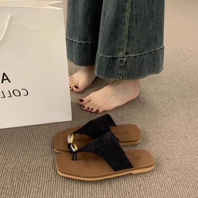 Модные повседневные шлепанцы с закрытым носком на плоской подошве, женская летняя обувь 2025, новая пляжная обувь для морского отдыха, римские крутые шлепанцы