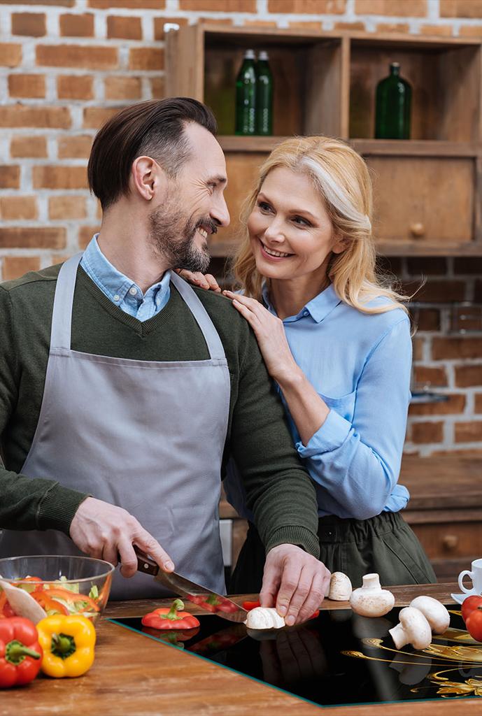 SZKLANA PŁYTA OCHRONNA NA KUCHENKĘ 70x52 ZŁOTA