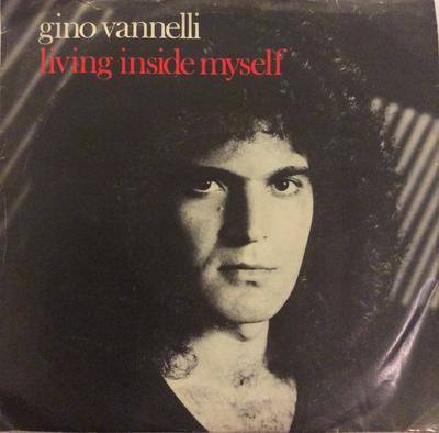7-дюймовая пластинка GINO VANNELLI - Living Inside Myself AS0588 Arista 1981 США Танцевальная и электронная музыка Б/у