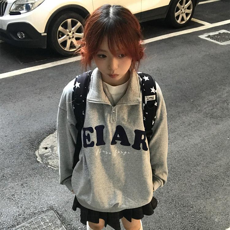 Printed letter half zipper lapel sweater women's American retro loose college style hoodless top autumn and winter velvet tide