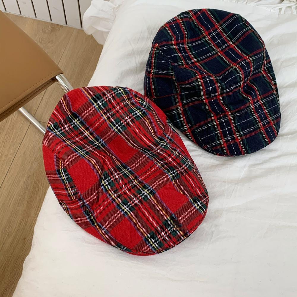 Retro Plaid Beret Cap Short Brim Cloth Painter Cap Curved Brimmed Hat British Forward Hat School