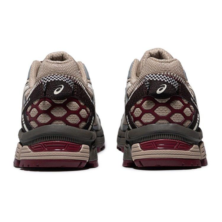 Asics Беговые кроссовки Gel-Kahana 8 Унисекс Низкие Кофейный/Светло-серый 1203B133-027