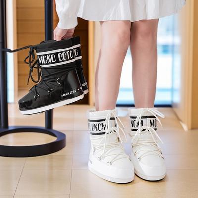 MOON такие же европейские и американские зимние сапоги женские 2025 зимние новые луноходы с высоким голенищем нескользящие водонепроницаемые с хлопковой подкладкой и внутренней платформой