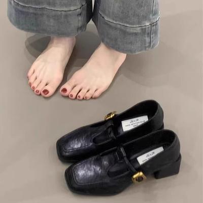 Популярные квадратные мокасины одинарные туфли женские 2024 осень новые маленькие ароматные стильные универсальные туфли для поездок на работу толстый каблук увеличивающий рост маленькие кожаные туфли