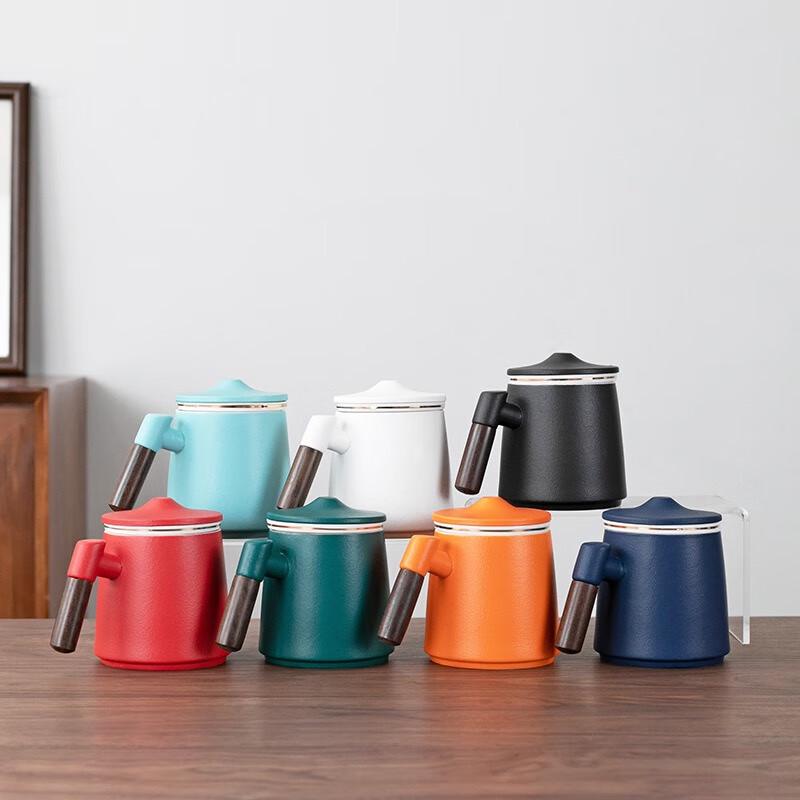 Tao Zhide Ceramic Tea Infuser Mug
