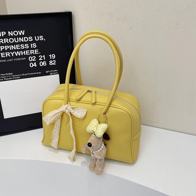 Fashion Portable Pillow Bag Women 2025 New Large Capacity Trend Bowling Bag Foreign Style Shoulder Armpit Bag