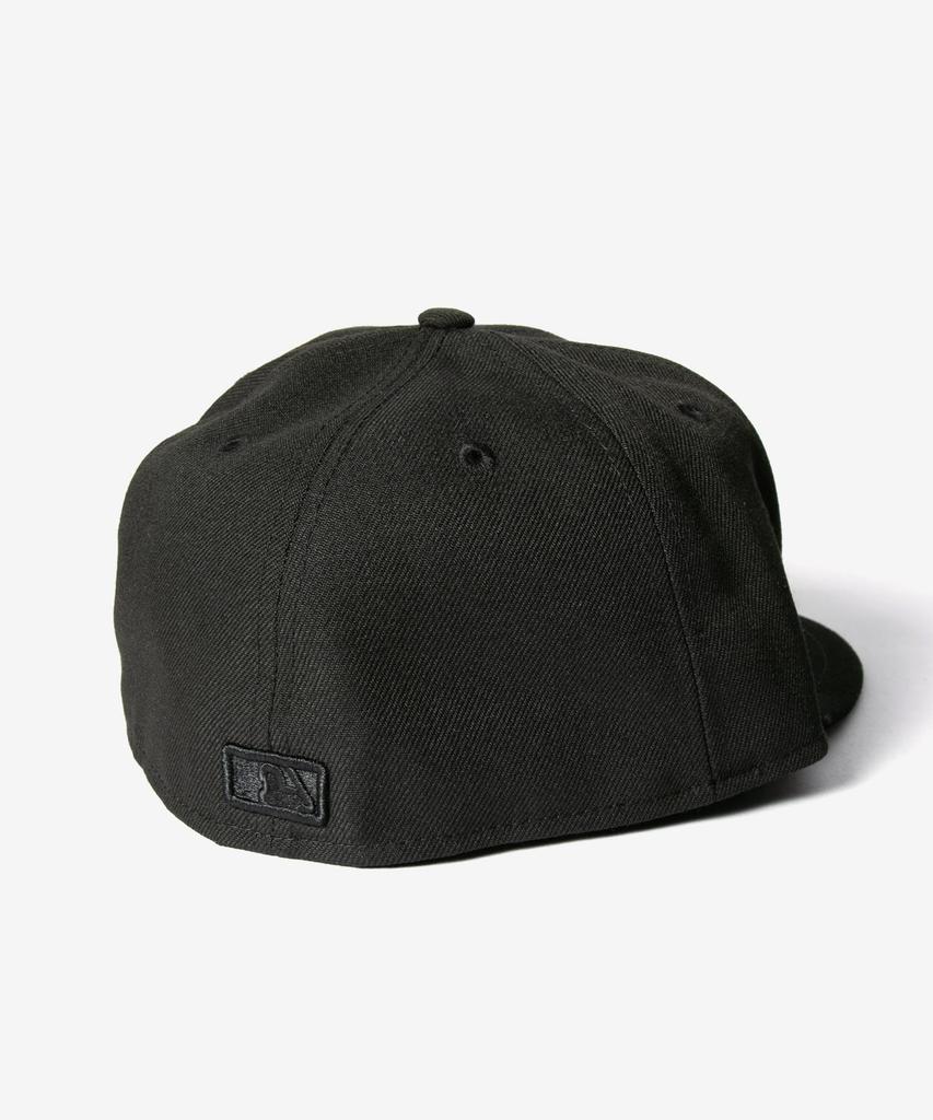 New Era 59FIFTY Черный Черный Размер 7 и Кепка, 1/2 (Использовал)