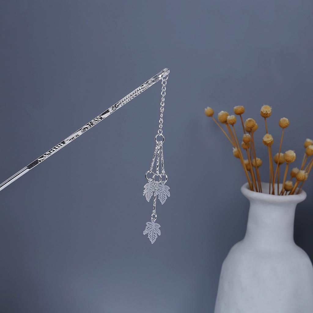 Miao Geometric Hollowed Out Step Shaking Tassel Hairpin Vintage Peacock Tassel Ancient Wind Cheongsam Cheongsam Hanbok Hair Ornaments