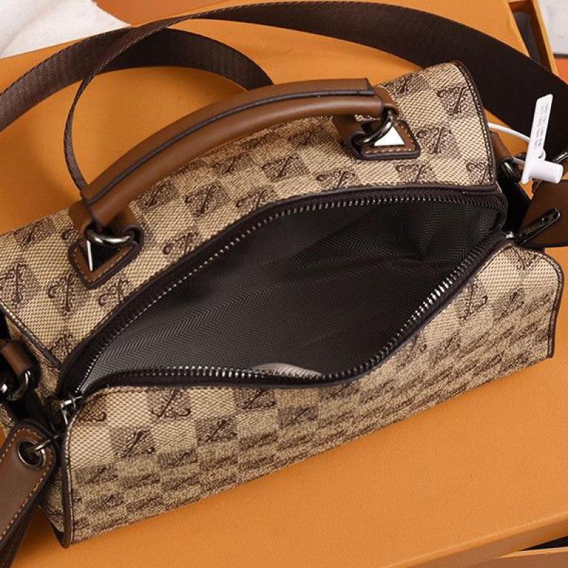 Женская сумка Z Fashion 2024 Boston: Трендовая, Вместительная, Универсальная сумка кроссбоди и на плечо