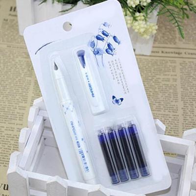 Набор письменных принадлежностей: авторучка и сменные чернильные блоки