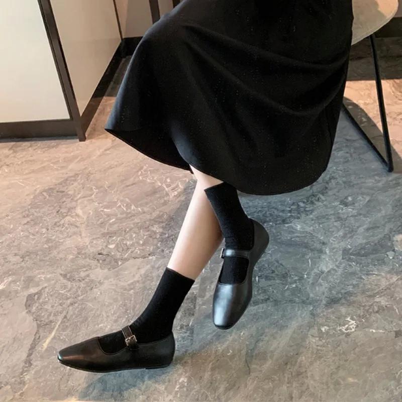 Модные минималистичные кожаные туфли весна/осень для женщин, новые однобортные туфли Мэри Джейн с пряжкой, женские туфли-лодочки на плоской подошве