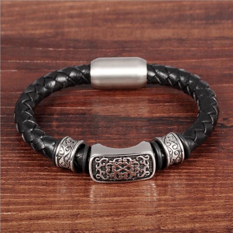 New Fashionable Personalized Trendy Casting Retro Pattern Splicing Braided Leather Rope Magnetic Buckle Bracelet Mens Jewelry