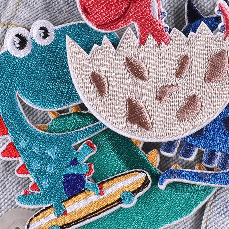 Вышитая этикетка с изображением мультяшного животного динозавра нашивка наклейка на одежду аксессуары самоклеящаяся вышитая наклейка наклейка на ткань