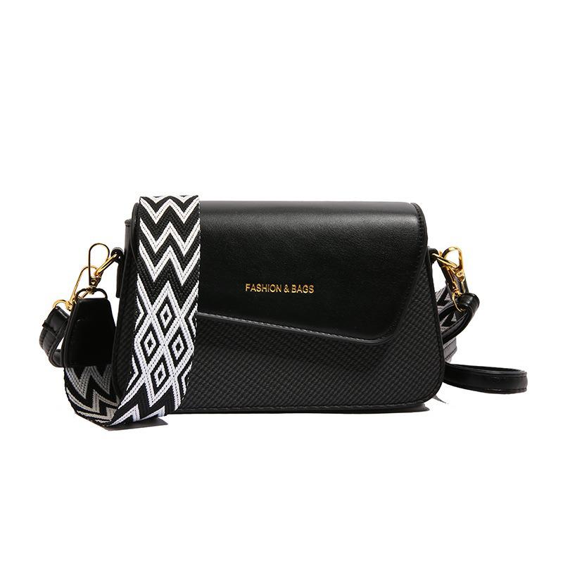 Корейская элегантная мода: Минималистичная маленькая квадратная сумка кросс-боди 2025 для женщин