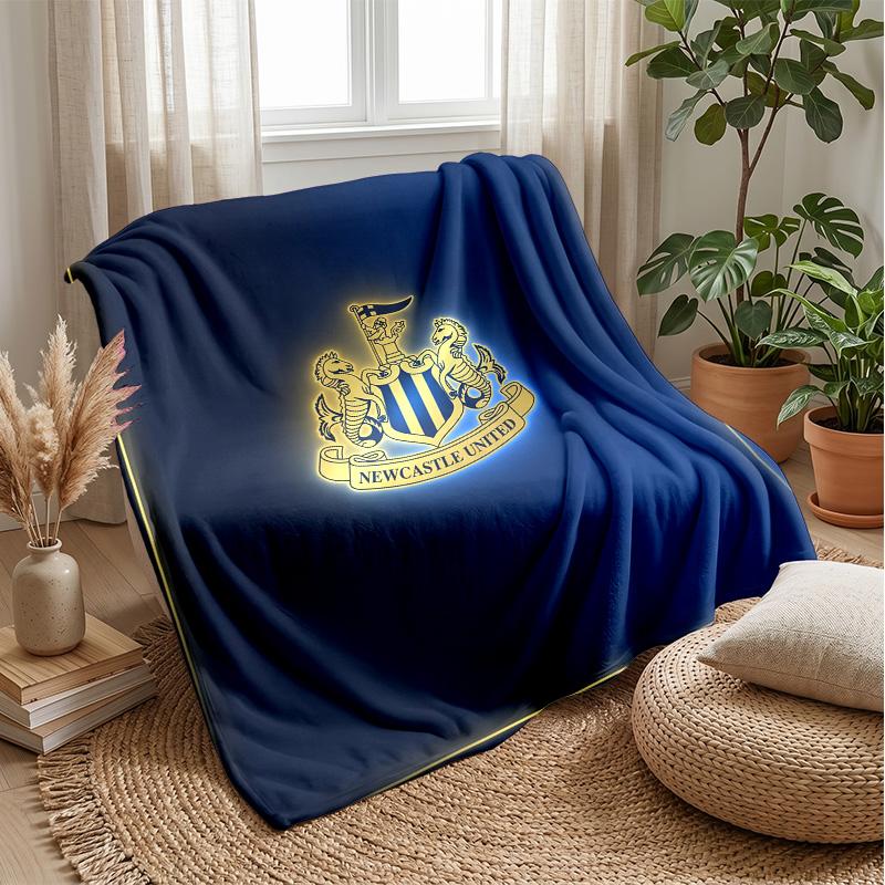 Newcastle United Football Print Flannel Blanket, Soft Warm Lightweight Throw Blanket for Sofa Bed Camping