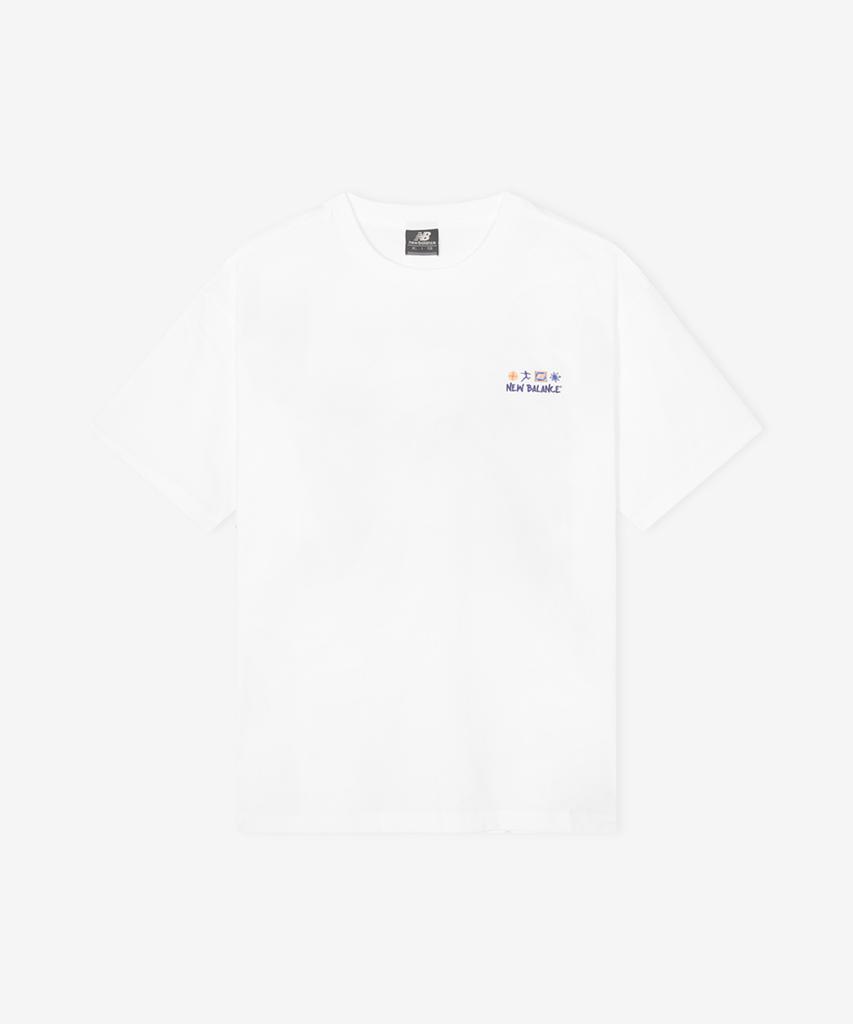Ньюбалансю Nbneg31643 / Уни Солнечная и Дождливая Иллюстрация Футболка с Коротким Рукавом (белый)