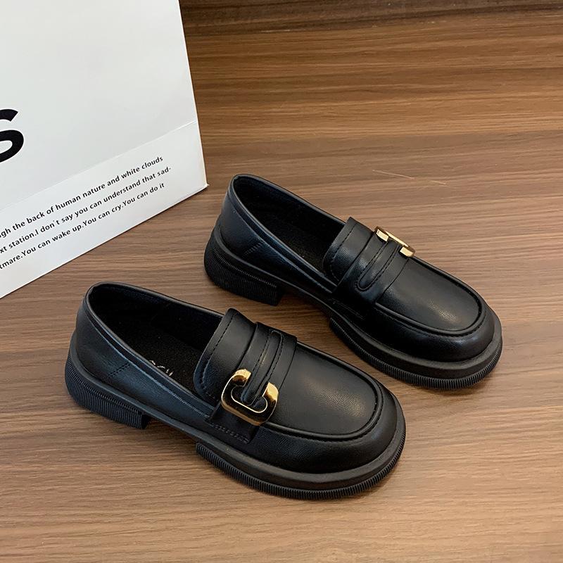 Маленькие черные кожаные туфли женские весенние новые с мелким вырезом женские британские на плоской подошве для работы