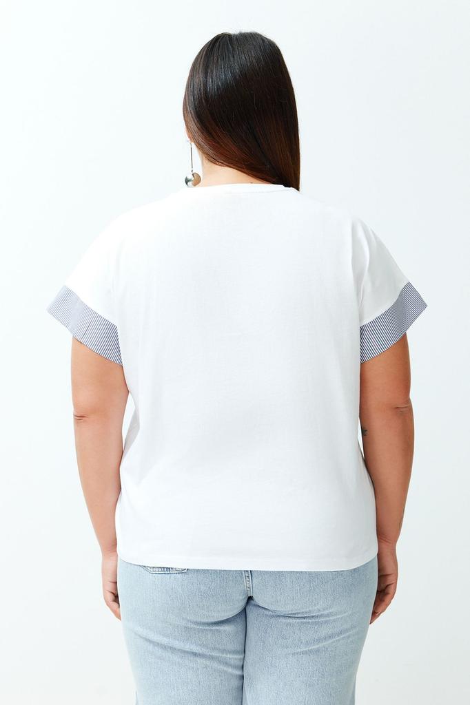 Women's Style Plus Size Oversized Knitted T-Shirt with White Stripe Fabric Detail