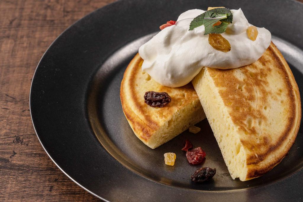 Black Vintage Inox Round Plate, 230mm, Made In Japan, BLACK VINTAGEINOX, Ideal for Cafes and Restaurants, Round Stainless Steel Plate with Aged