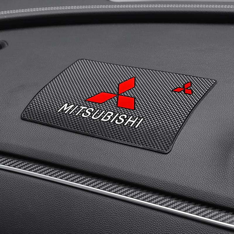 Mitsubishi Автомобильный коврик на приборную панель с логотипом, противоскользящий, с держателем для телефона