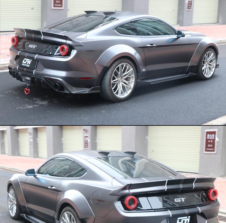 18-22 Ford Mustang GT3 Комплект широкого кузова: Расширители арок и боковые юбки