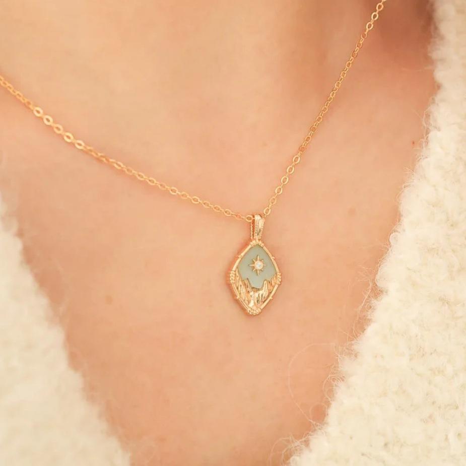 Explosive Korean Starry Sky Necklace, Gemstone Mountain Design, Commuting Stacked With Feminine Light Luxury Accessories