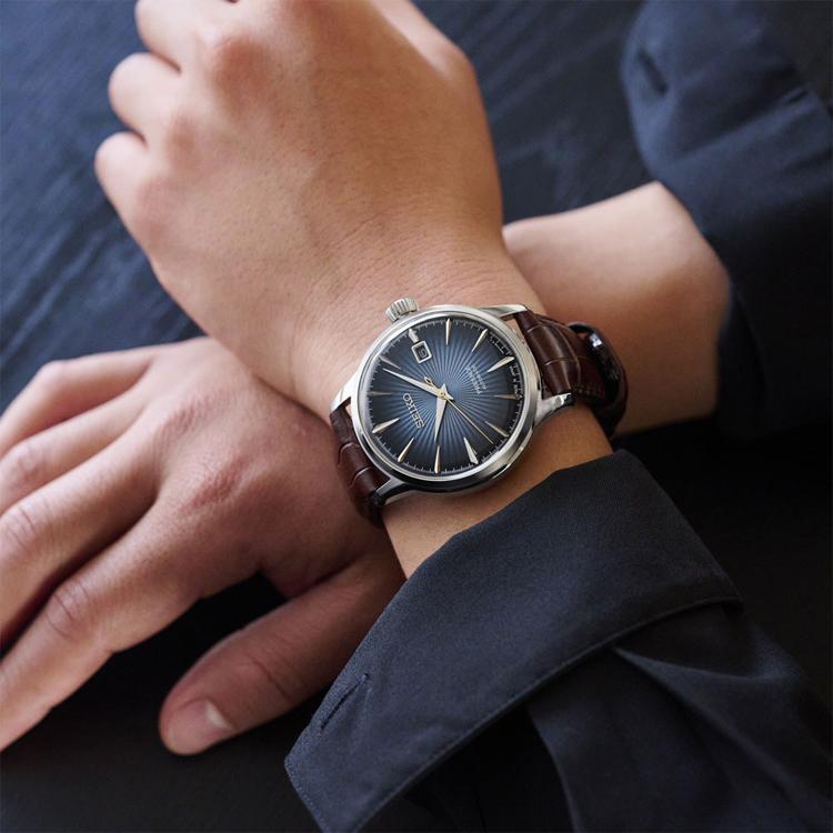 Seiko Мужские часы с механическим механизмом и кожаным ремешком, синий циферблат SRPK15J1